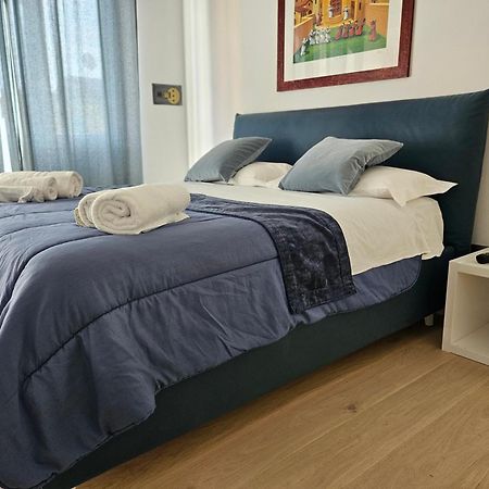 Carnale Guest House Salerno Bagian luar foto