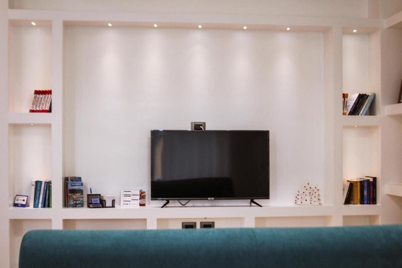 Carnale Guest House Salerno Bagian luar foto